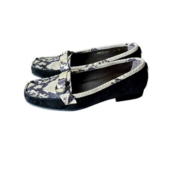Stuart Weitzman Black Leather Loafer with Snakeskin Print 7 - Picture 3 of 7